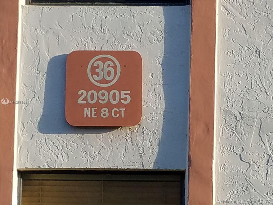 Spacious 3 bedroom 2 bath near shopping & expressway. in a great neighborhood. will not last. No HOA approval needed.