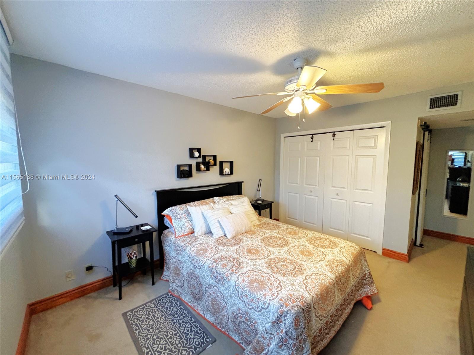 BLDG 6 OF COUNTRY CLUB AP - Residential