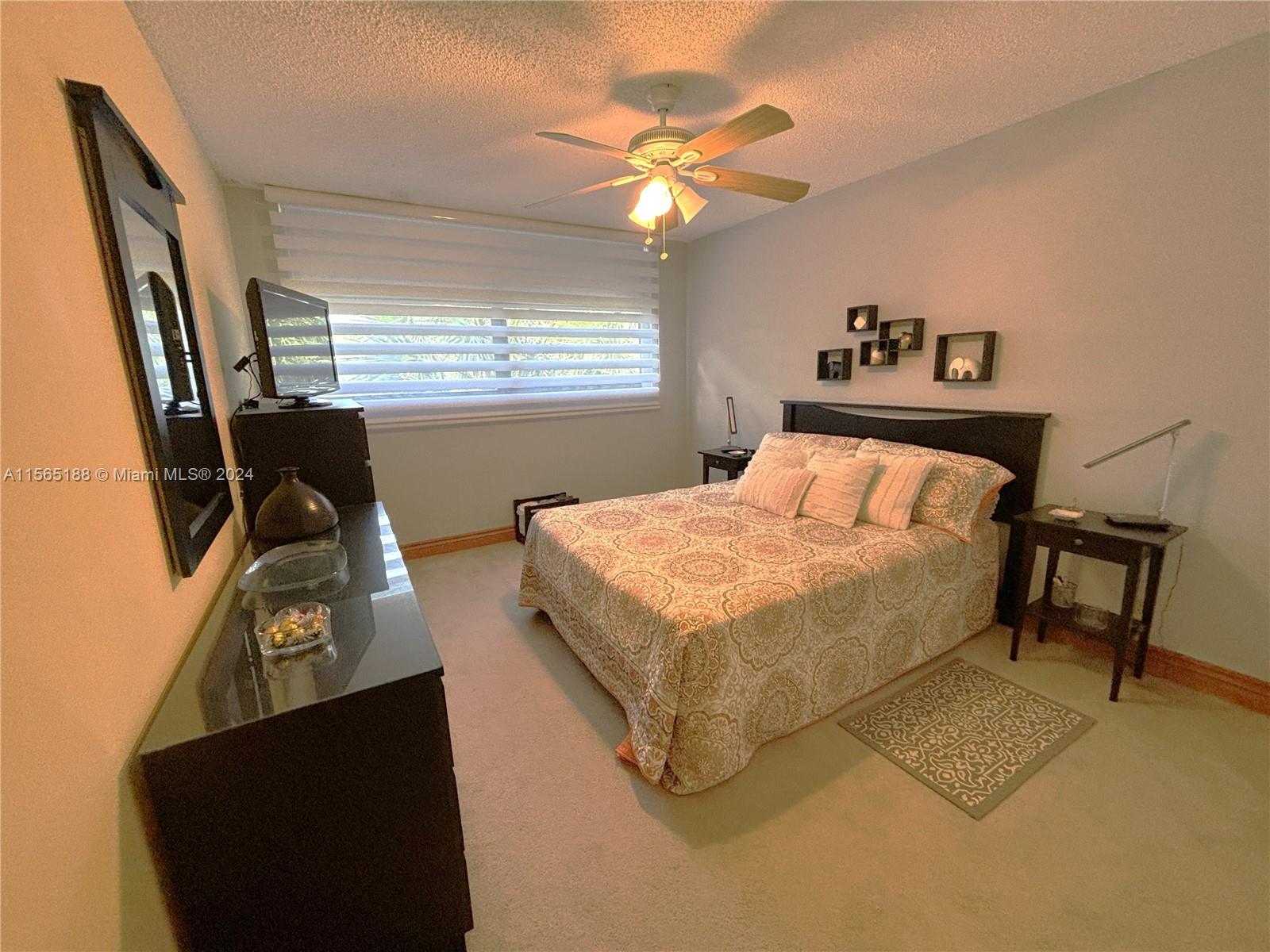 BLDG 6 OF COUNTRY CLUB AP - Residential