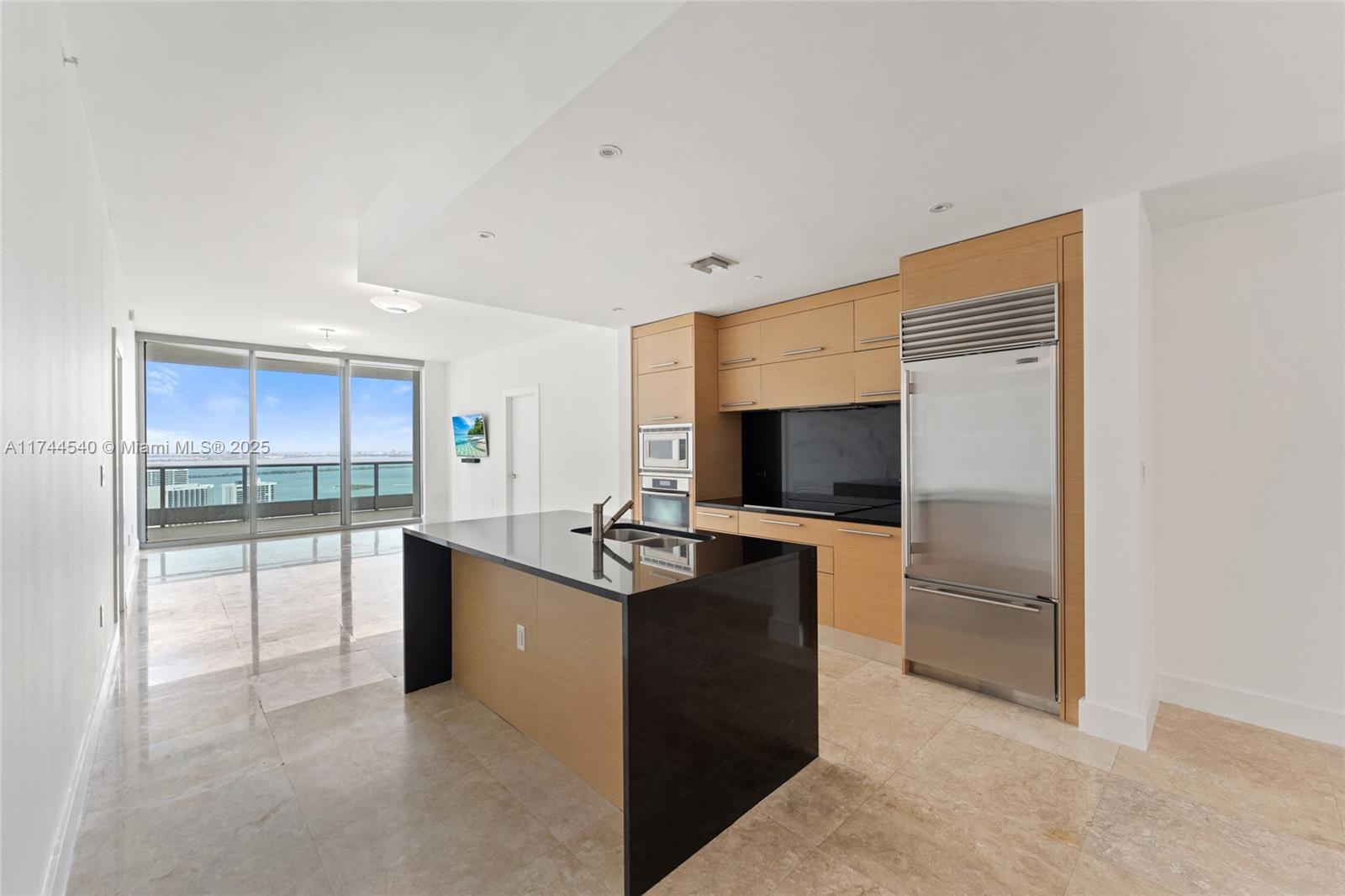 Rental Property at 900 Biscayne Blvd 4708, Miami, Broward County, Florida - Bedrooms: 2 
Bathrooms: 3  - $5,600 MO.