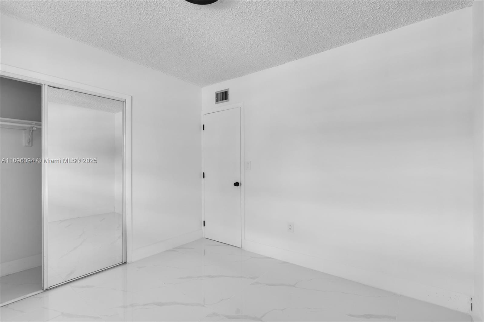 VILLA BISCAYA JARDINES CO - Residential