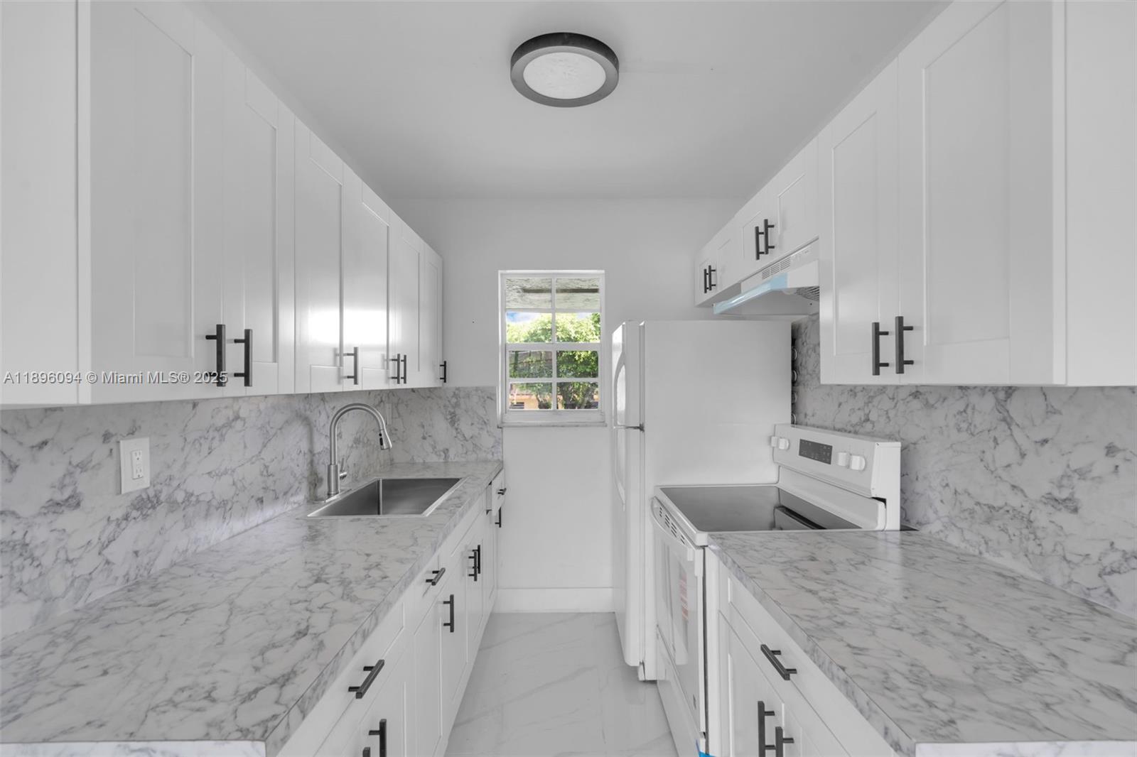 VILLA BISCAYA JARDINES CO - Residential