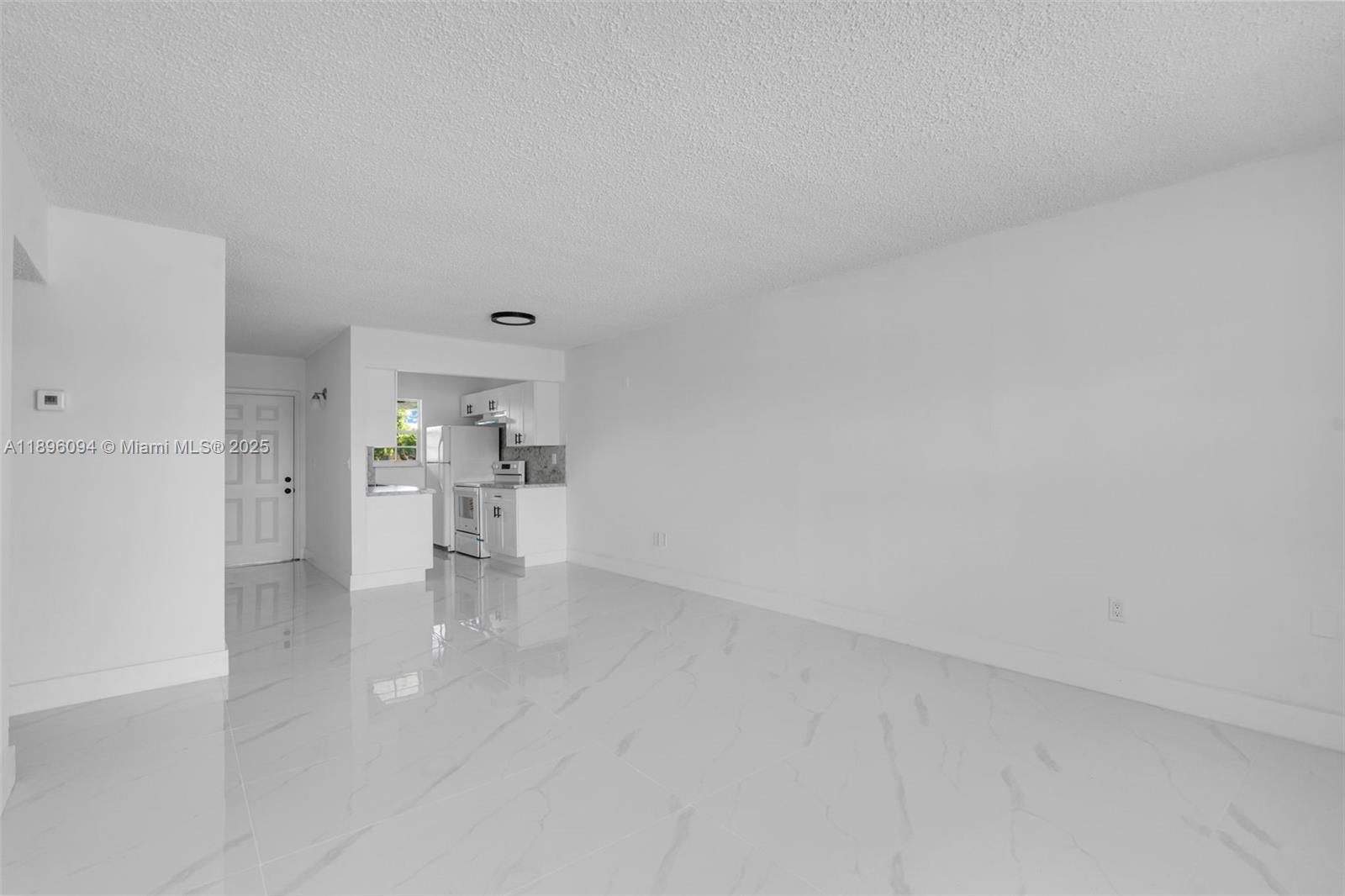 VILLA BISCAYA JARDINES CO - Residential