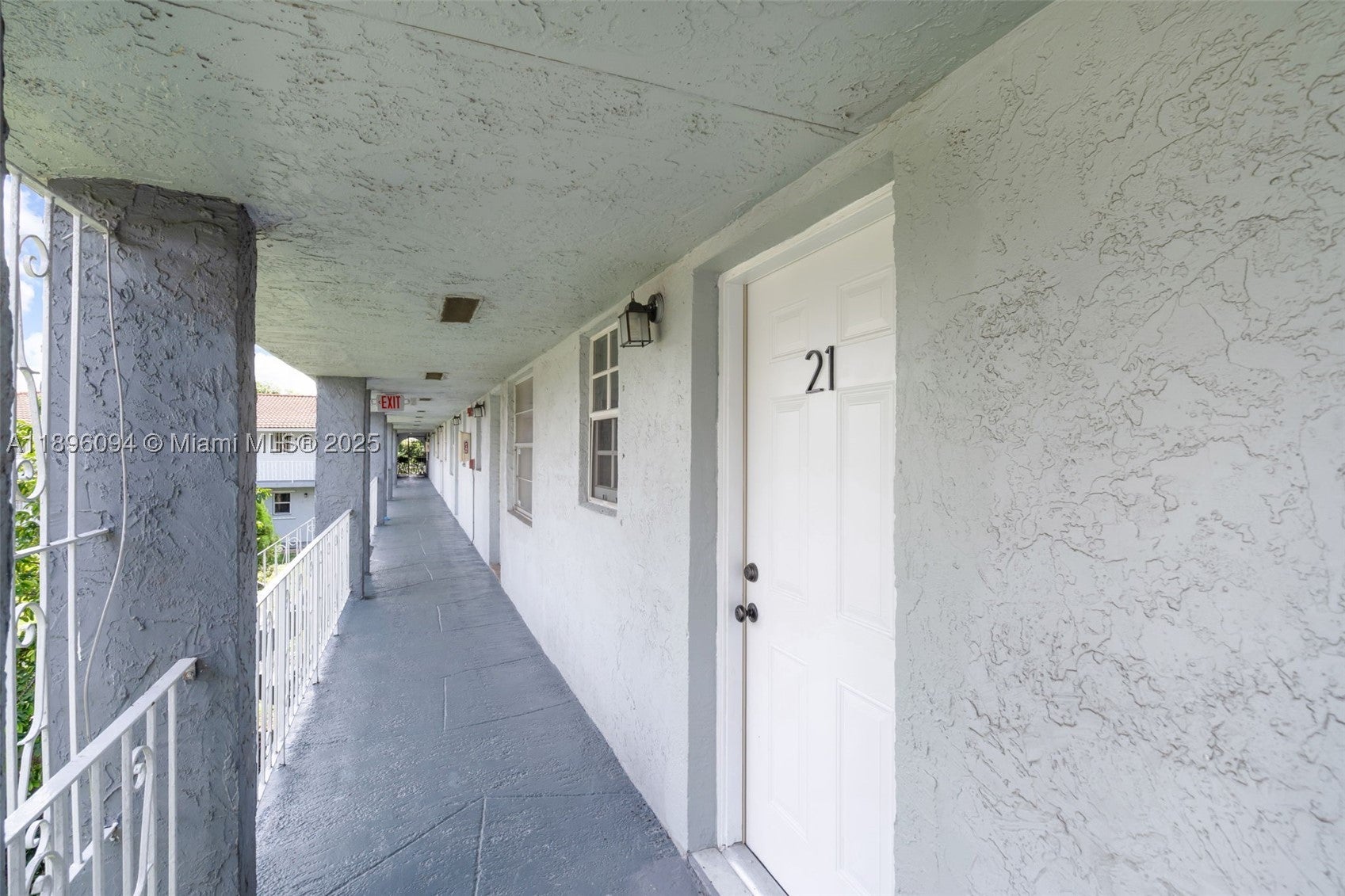 4050 NW 135th St 2111, Opa Locka FL 33054