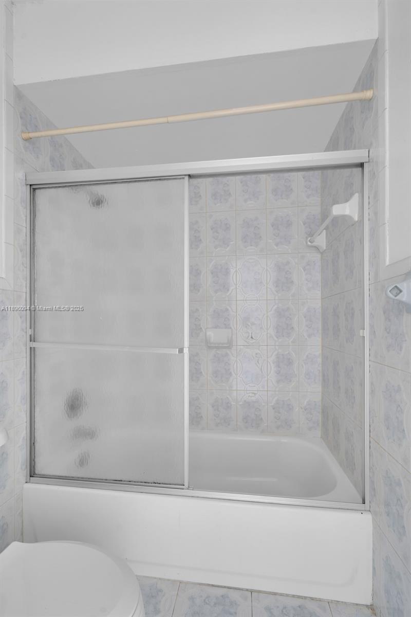 VILLA BISCAYA JARDINES CO - Residential