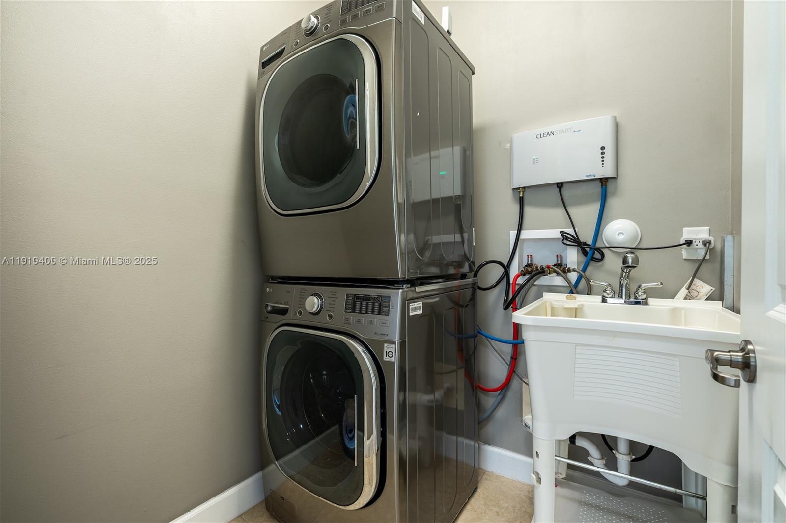 SABAL PALM BY PRESTIGE - Residential