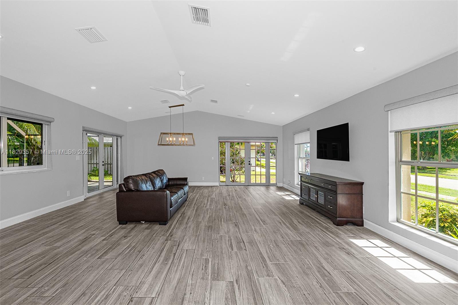 7175 NW 5th Ave