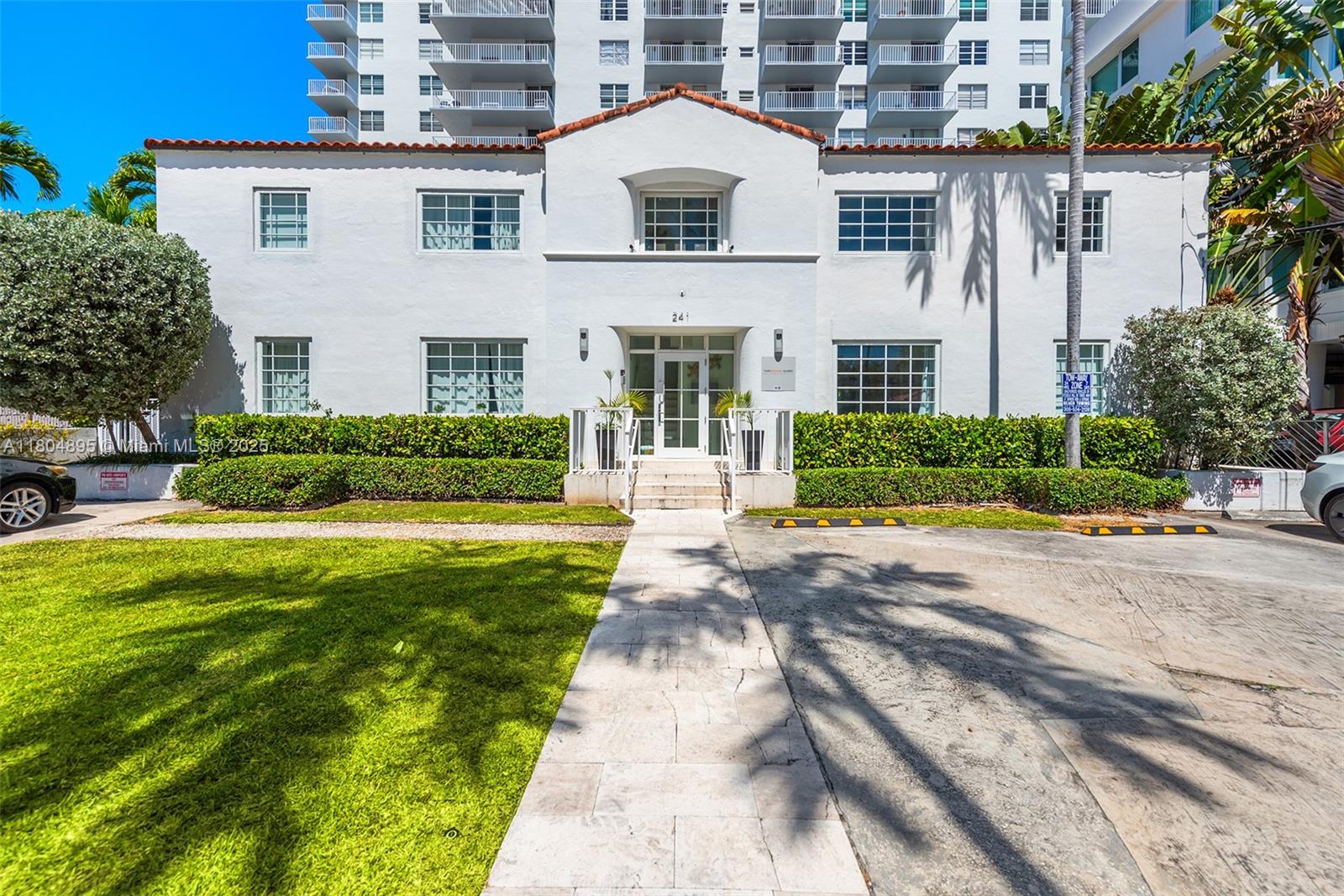 241 28th St 4, Miami Beach, Miami-Dade County, Florida - 2 Bedrooms  
1 Bathrooms - 