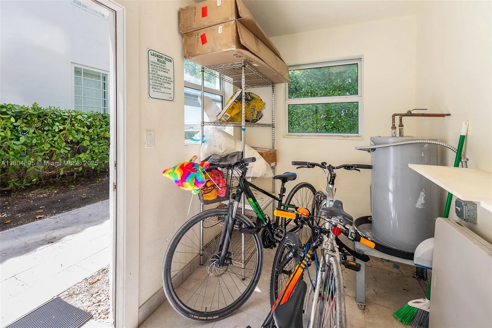 Miami Beach, Florida 33140, United States, 2 Bedrooms Bedrooms, ,1 BathroomBathrooms,Residential,Active,132832