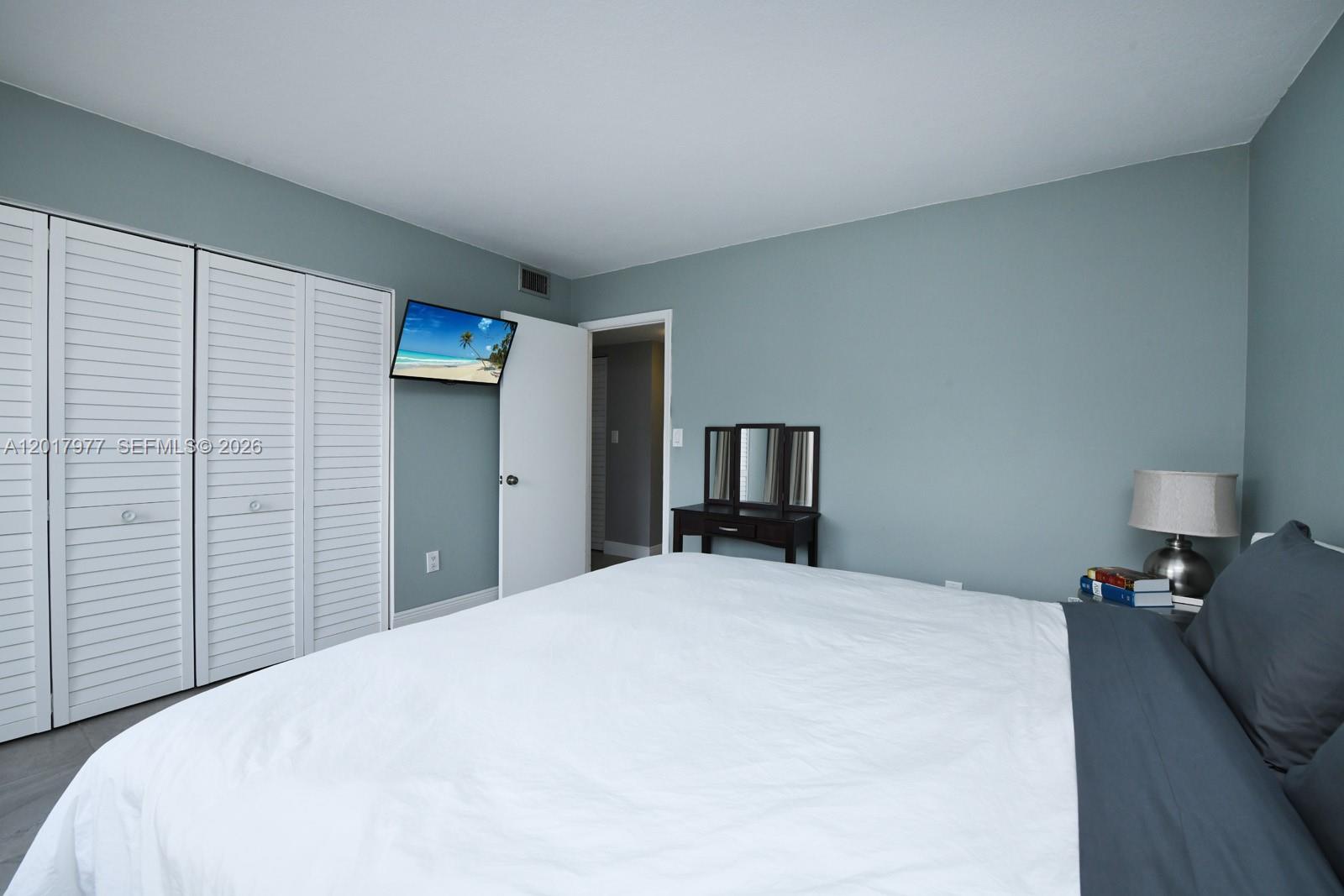 KINGS CREEK SO CONDO - Residential