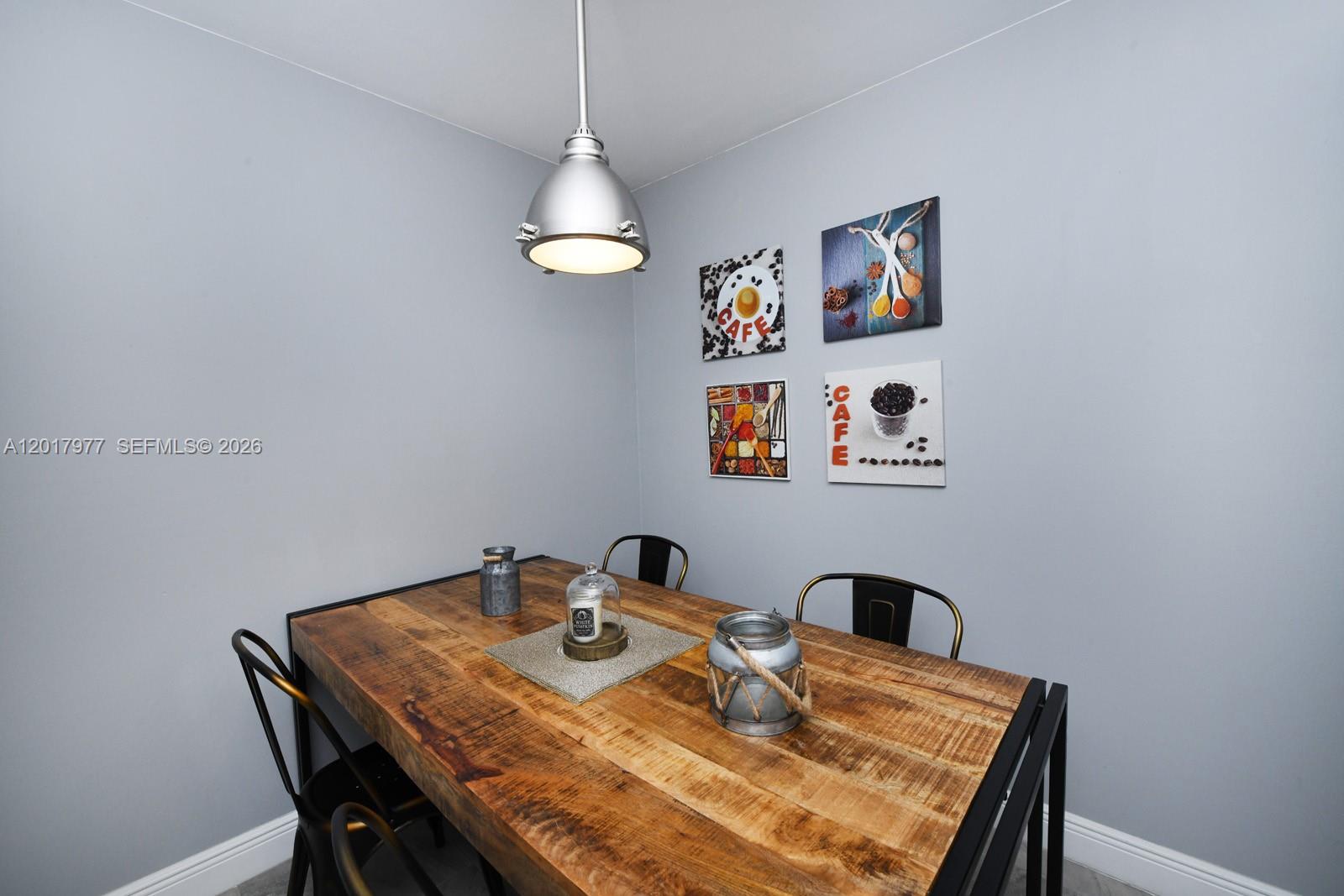KINGS CREEK SO CONDO - Residential