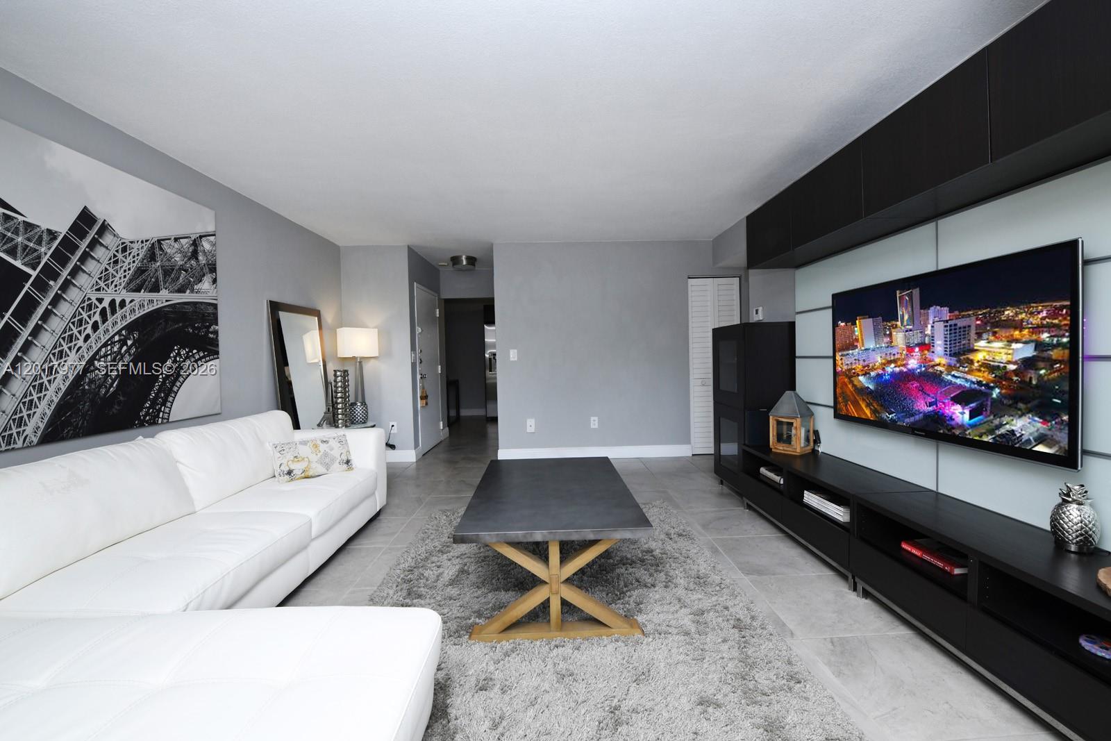 KINGS CREEK SO CONDO - Residential