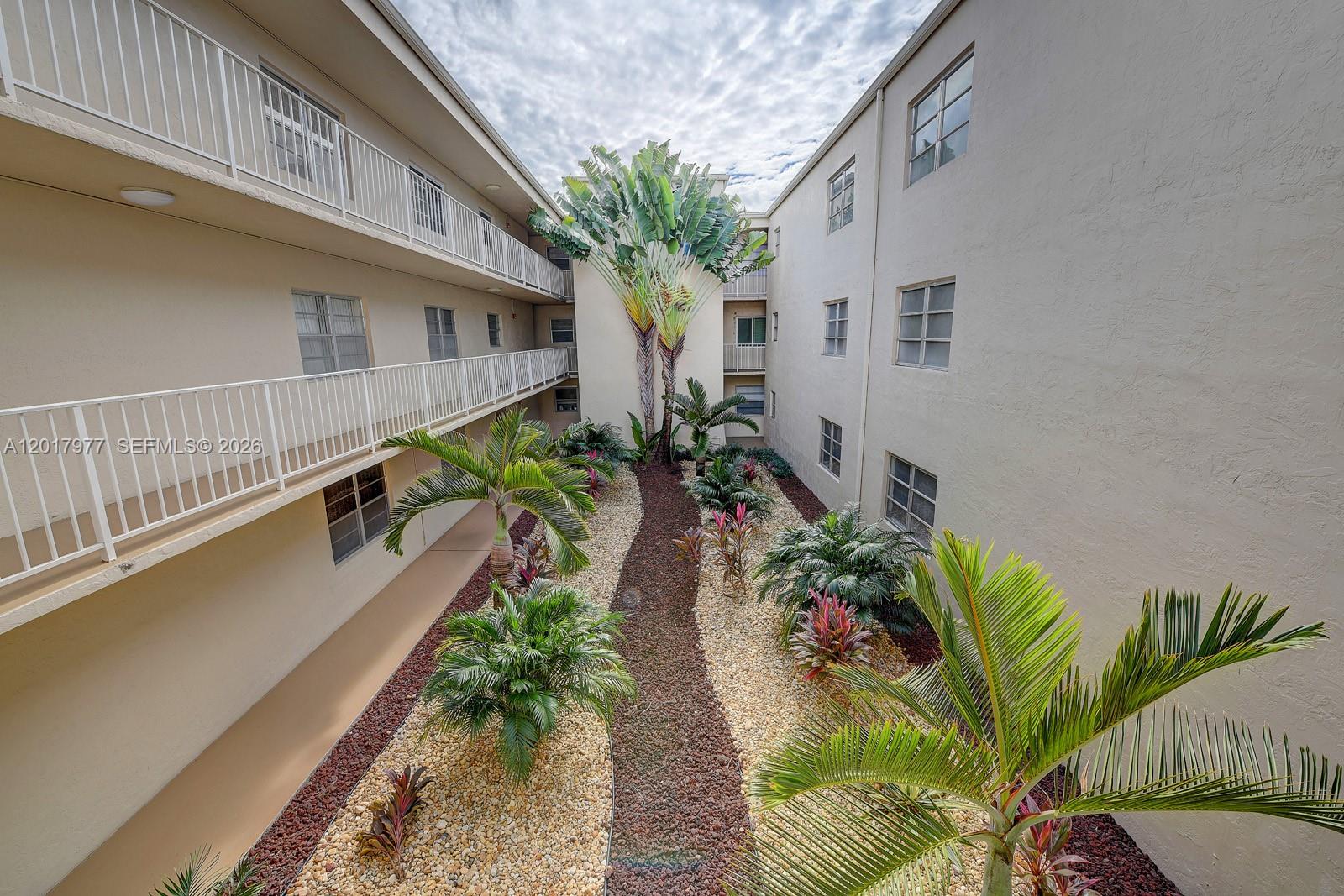 KINGS CREEK SO CONDO - Residential
