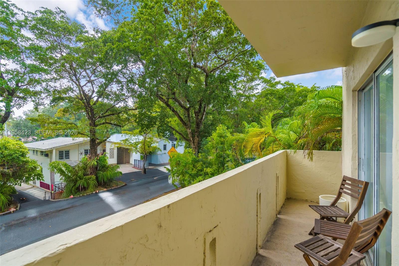 MADRID TOWERS CONDO - Residential