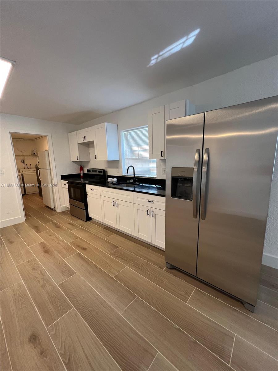COLLEGE PARK ESTATES - Residential Lease