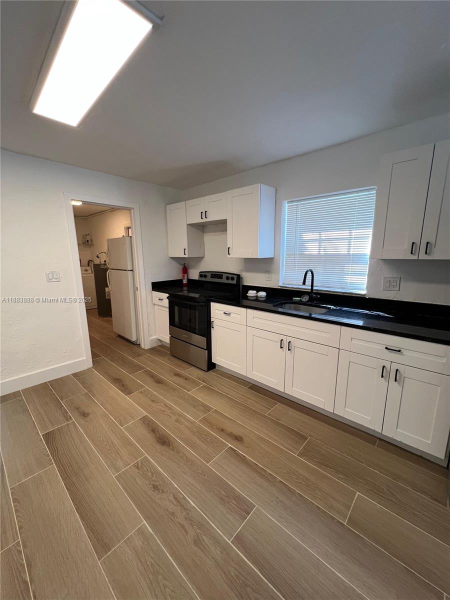 COLLEGE PARK ESTATES - Residential Lease