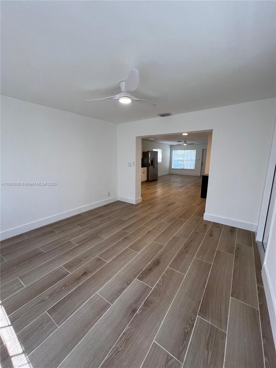 COLLEGE PARK ESTATES - Residential Lease
