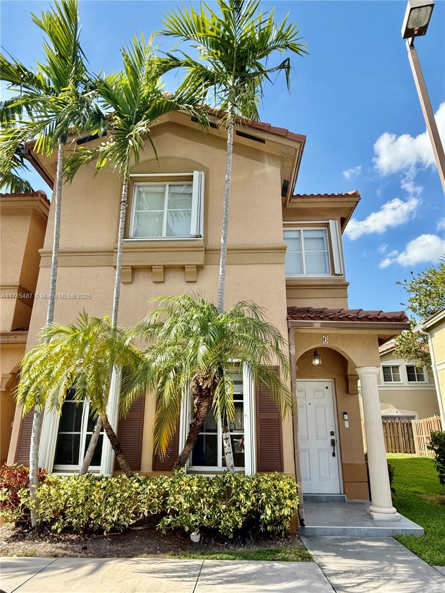 10775 Nw 83rd Ter 6-28, Doral, Miami-Dade County, Florida - 3 Bedrooms  
3 Bathrooms - 