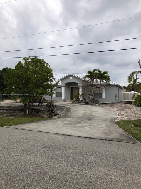 Single Family Residence in Port St. Lucie FL 6456 FLAIR ST St 7.jpg