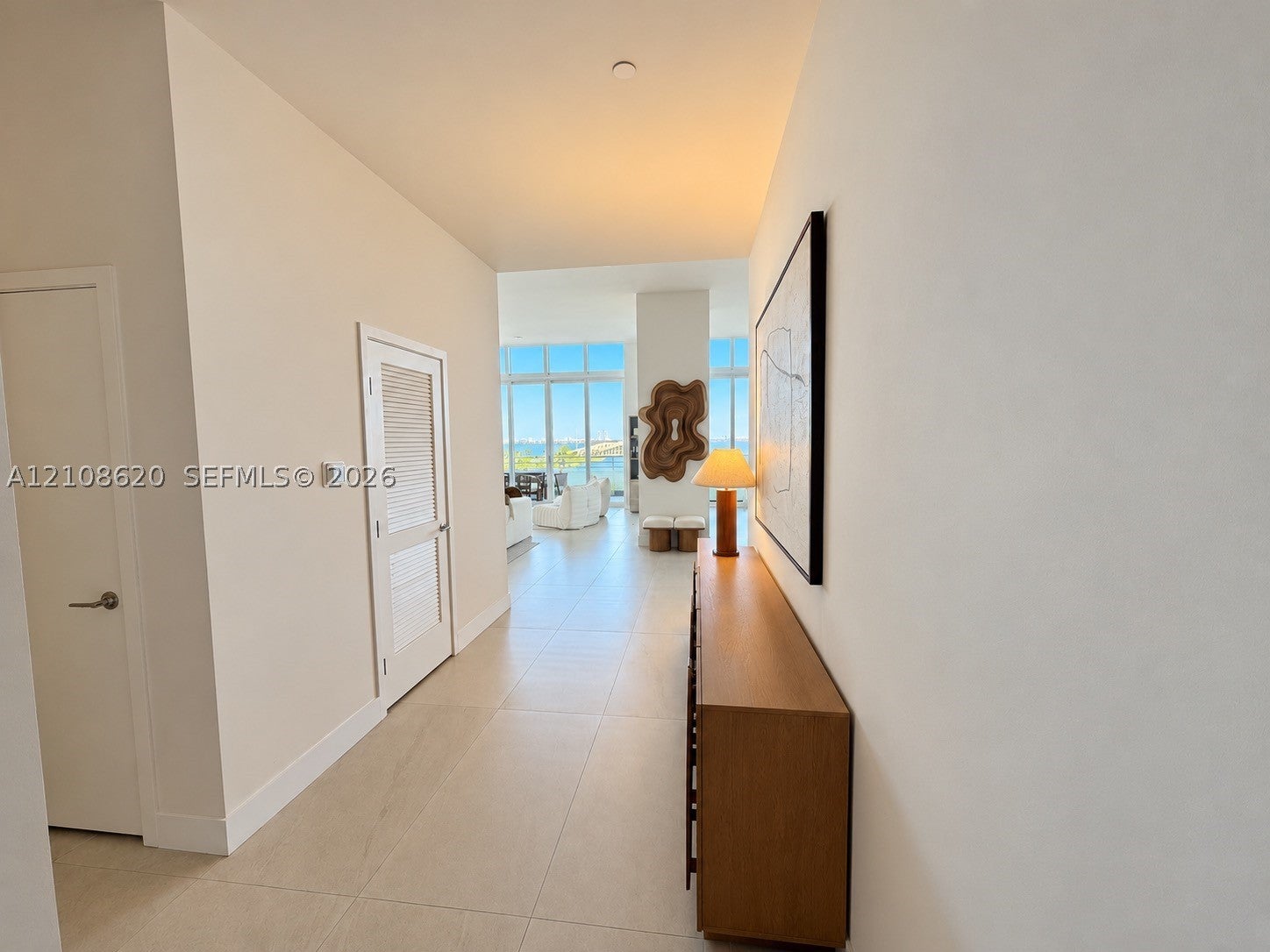 555 NE 34th St 801