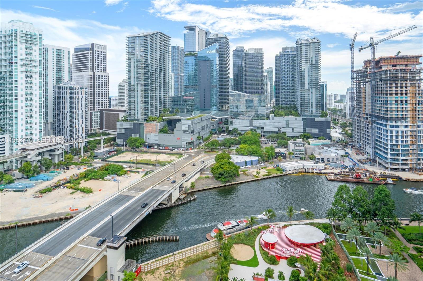 WIND CONDO - Residential