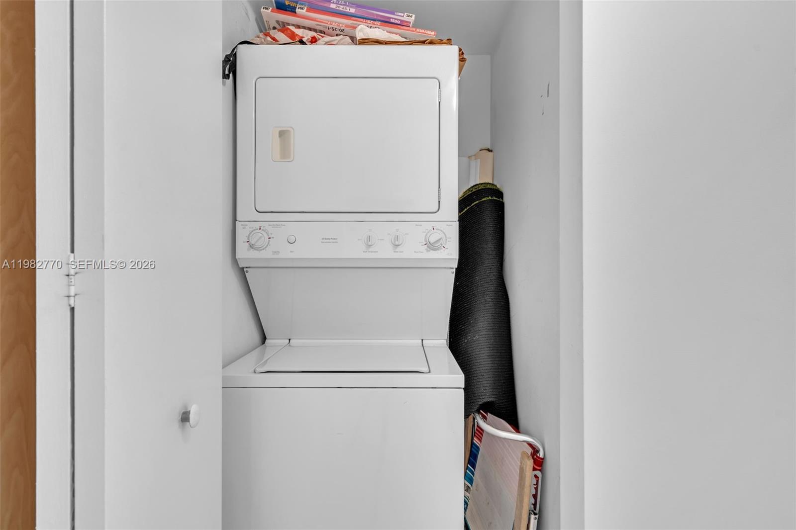 WIND CONDO - Residential