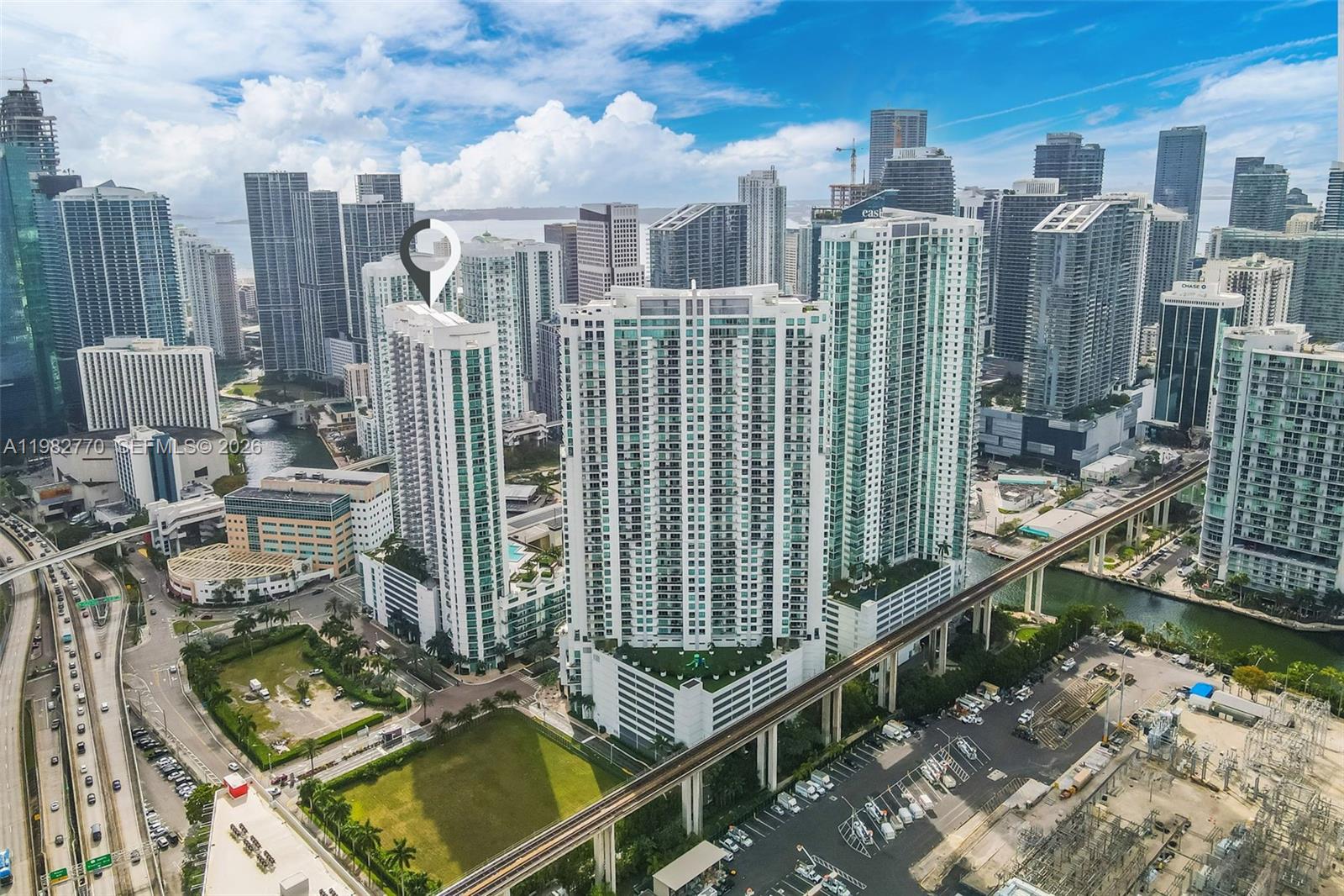 WIND CONDO - Residential