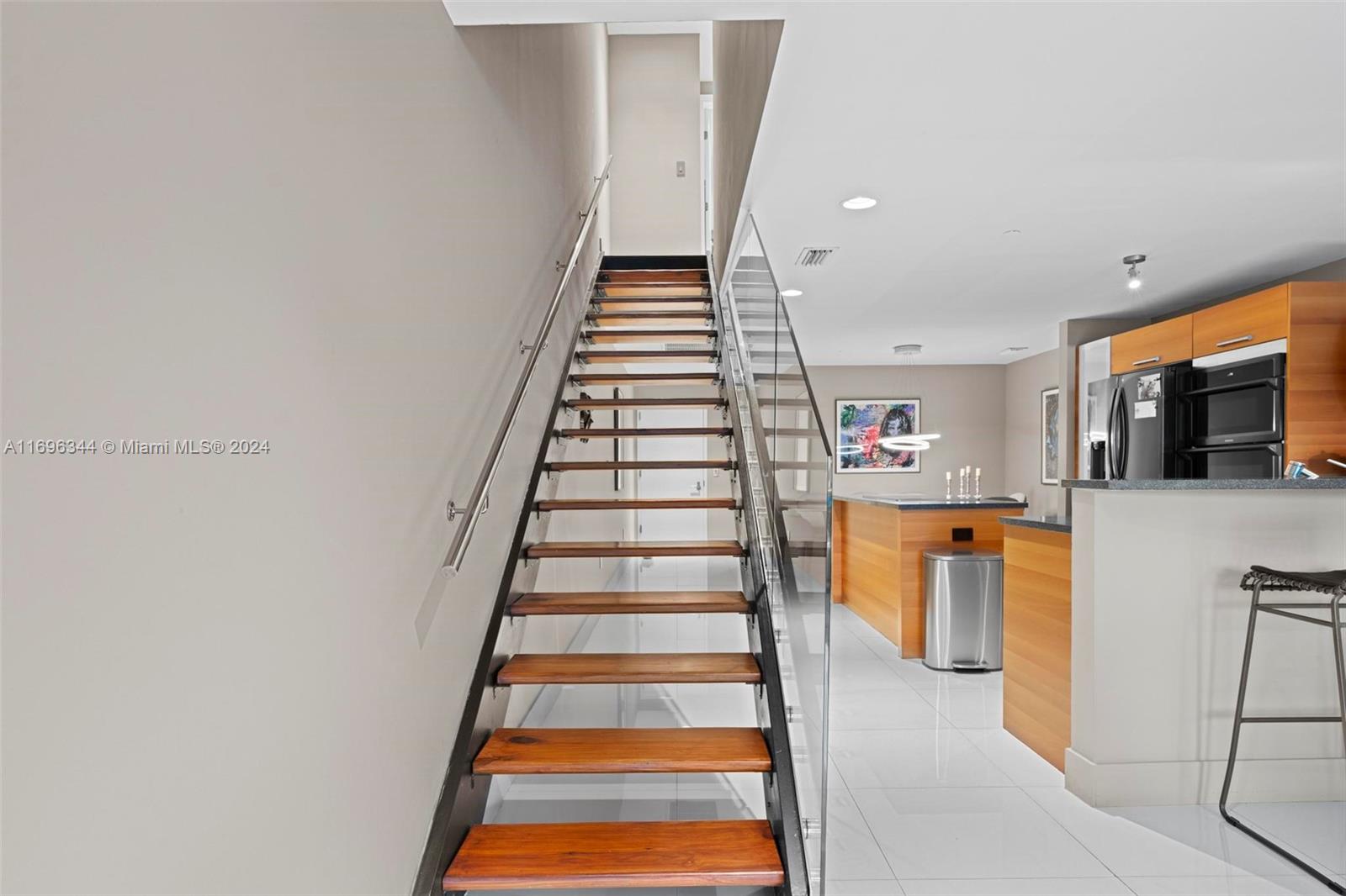 ARTECH RESIDENCES AT AVEN - Residential