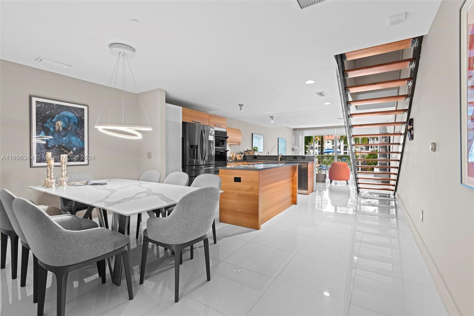 ARTECH RESIDENCES AT AVEN - Residential