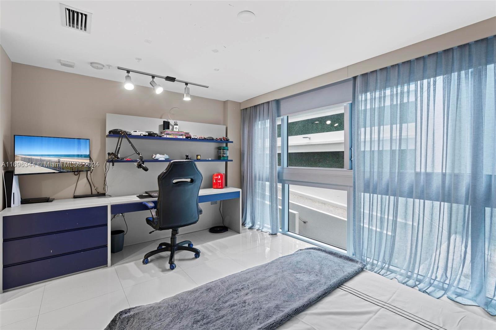 ARTECH RESIDENCES AT AVEN - Residential