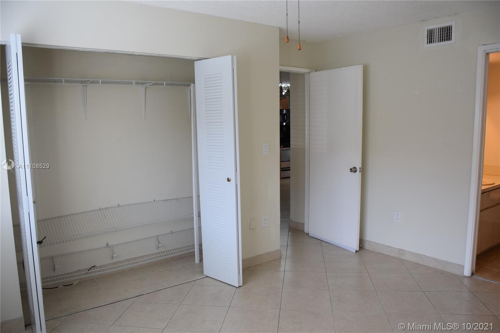 RESIDENCIAL EL PRADO COND - Residential