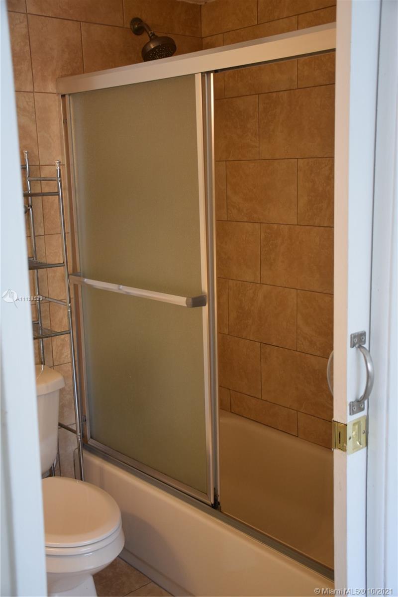 RESIDENCIAL EL PRADO COND - Residential