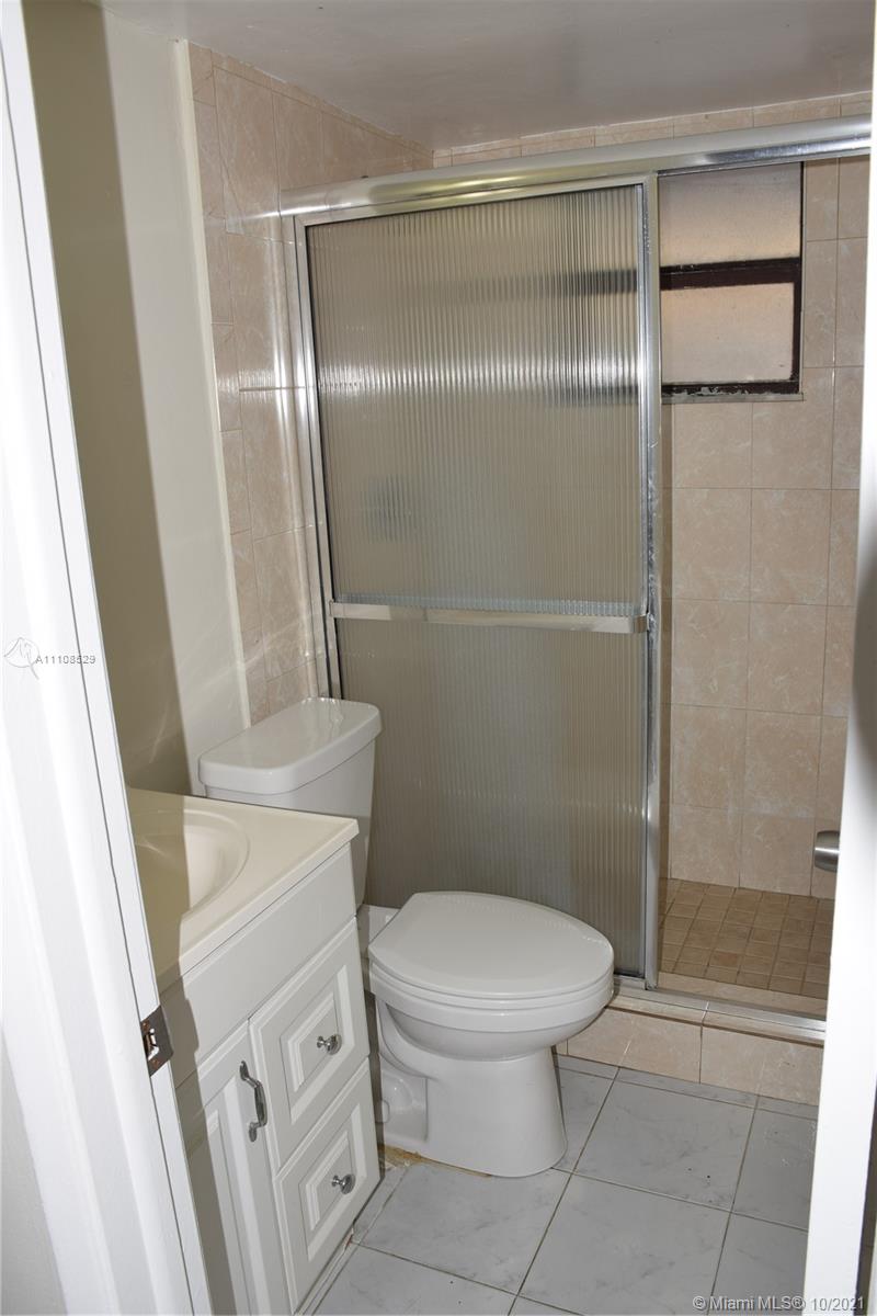 RESIDENCIAL EL PRADO COND - Residential