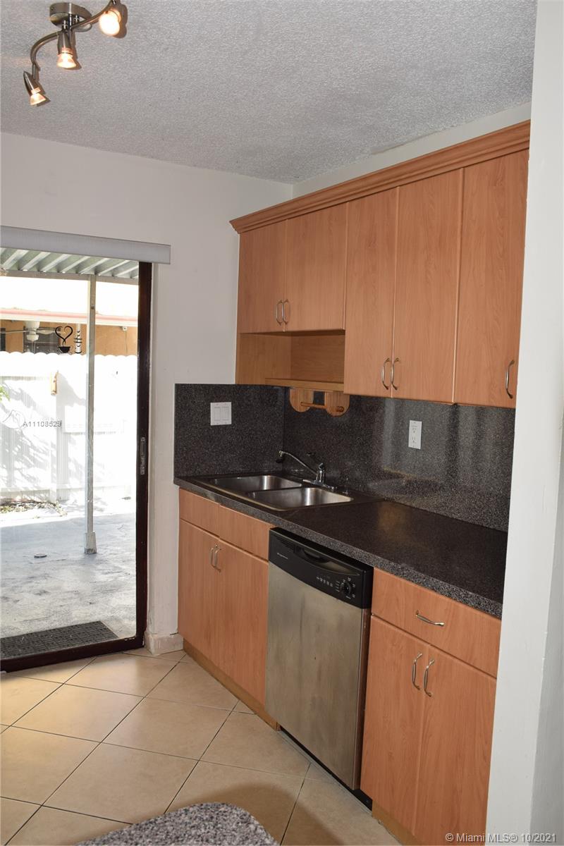 RESIDENCIAL EL PRADO COND - Residential