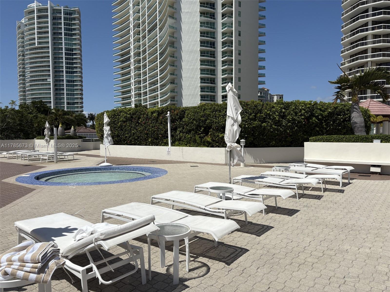 THE LANDMARK CONDO - Residential