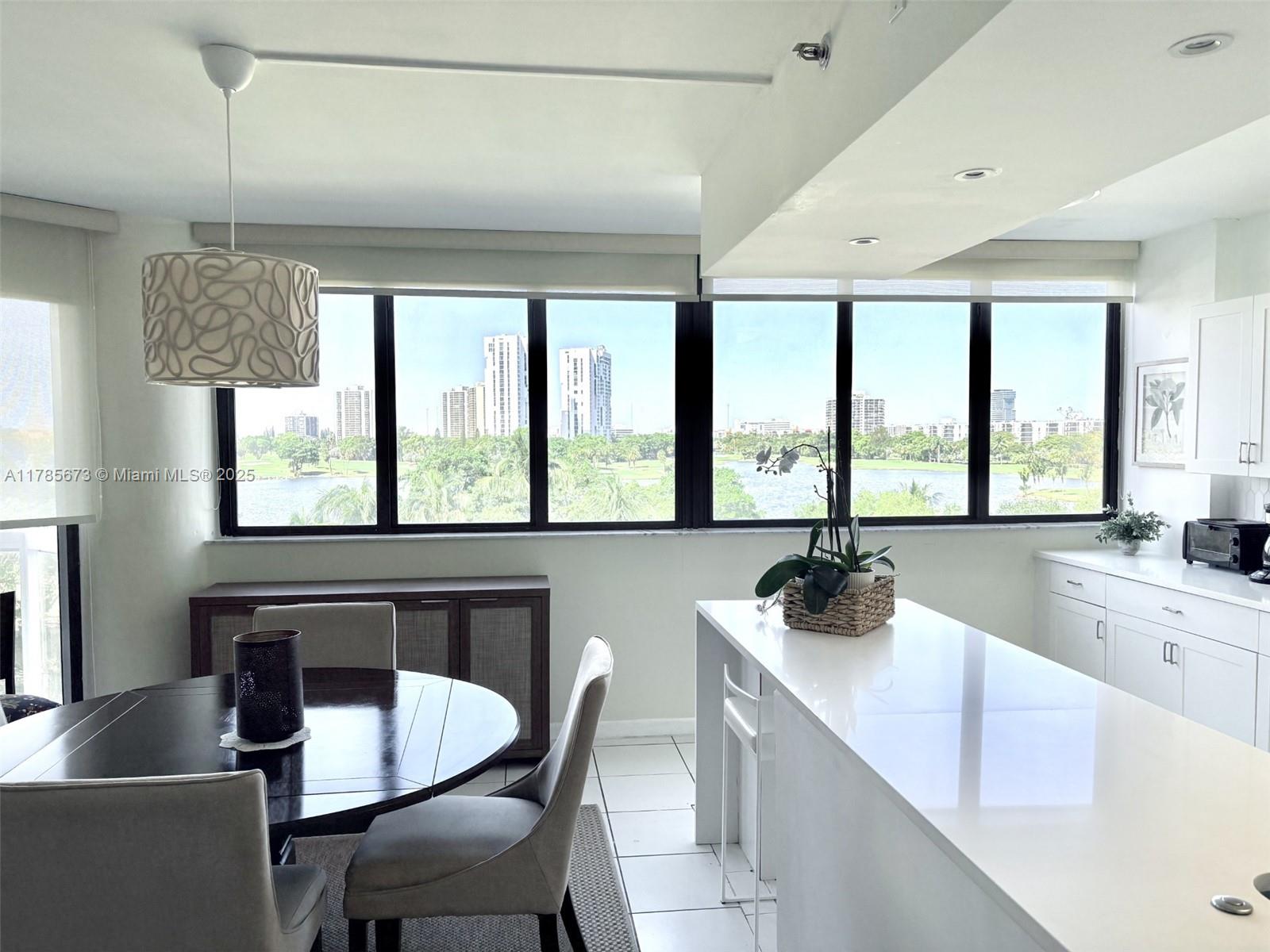 THE LANDMARK CONDO - Residential