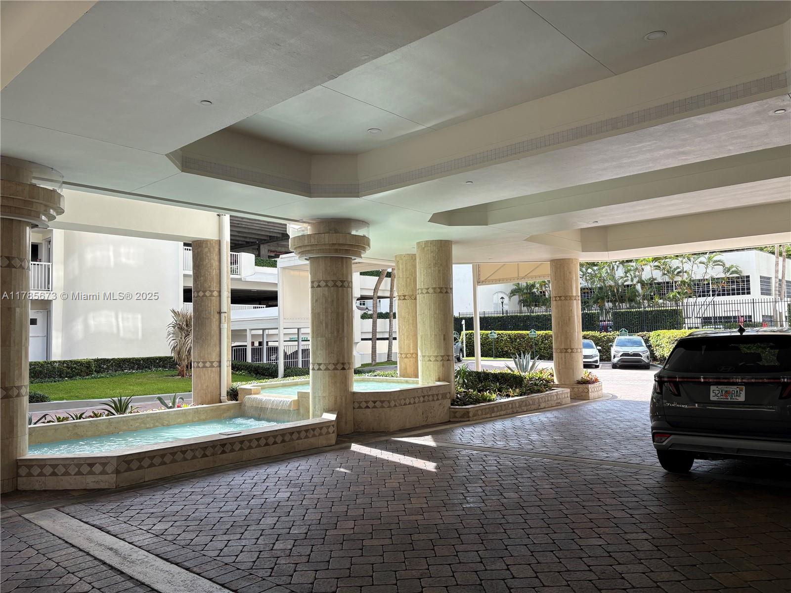 THE LANDMARK CONDO - Residential