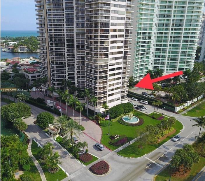 THE LANDMARK CONDO - Residential