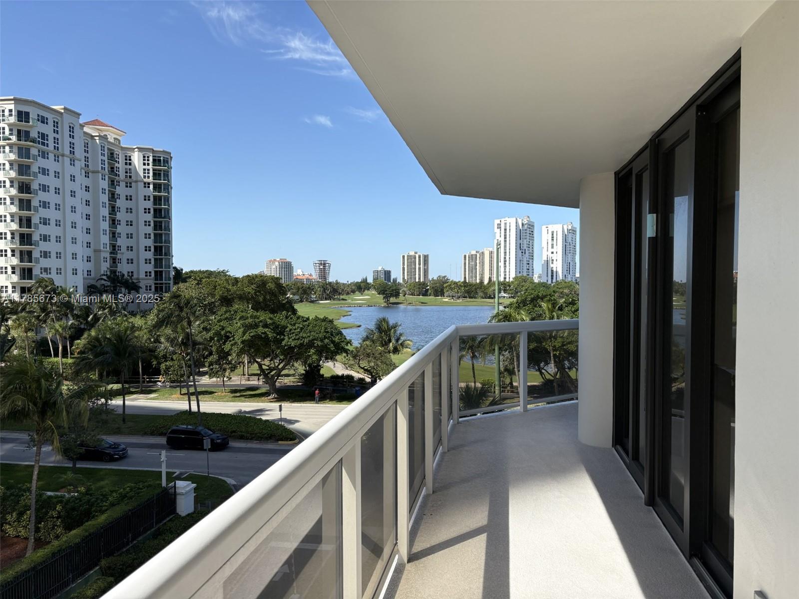 THE LANDMARK CONDO - Residential