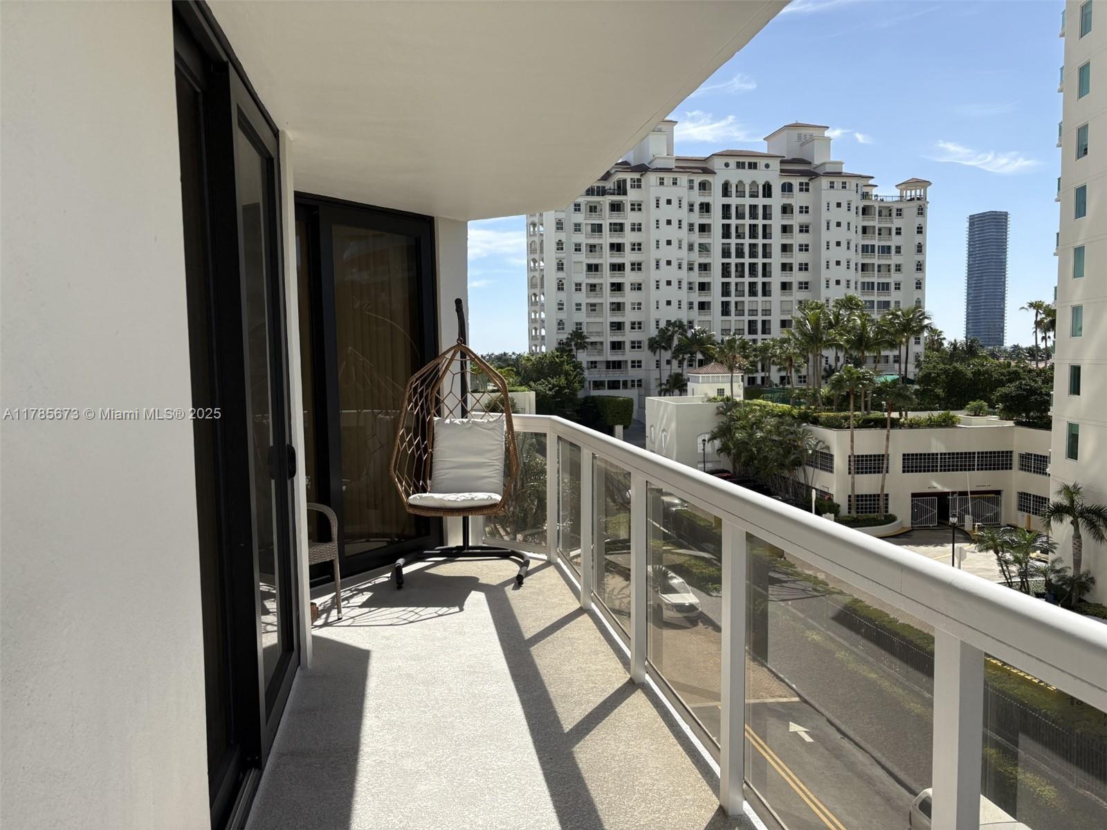 THE LANDMARK CONDO - Residential
