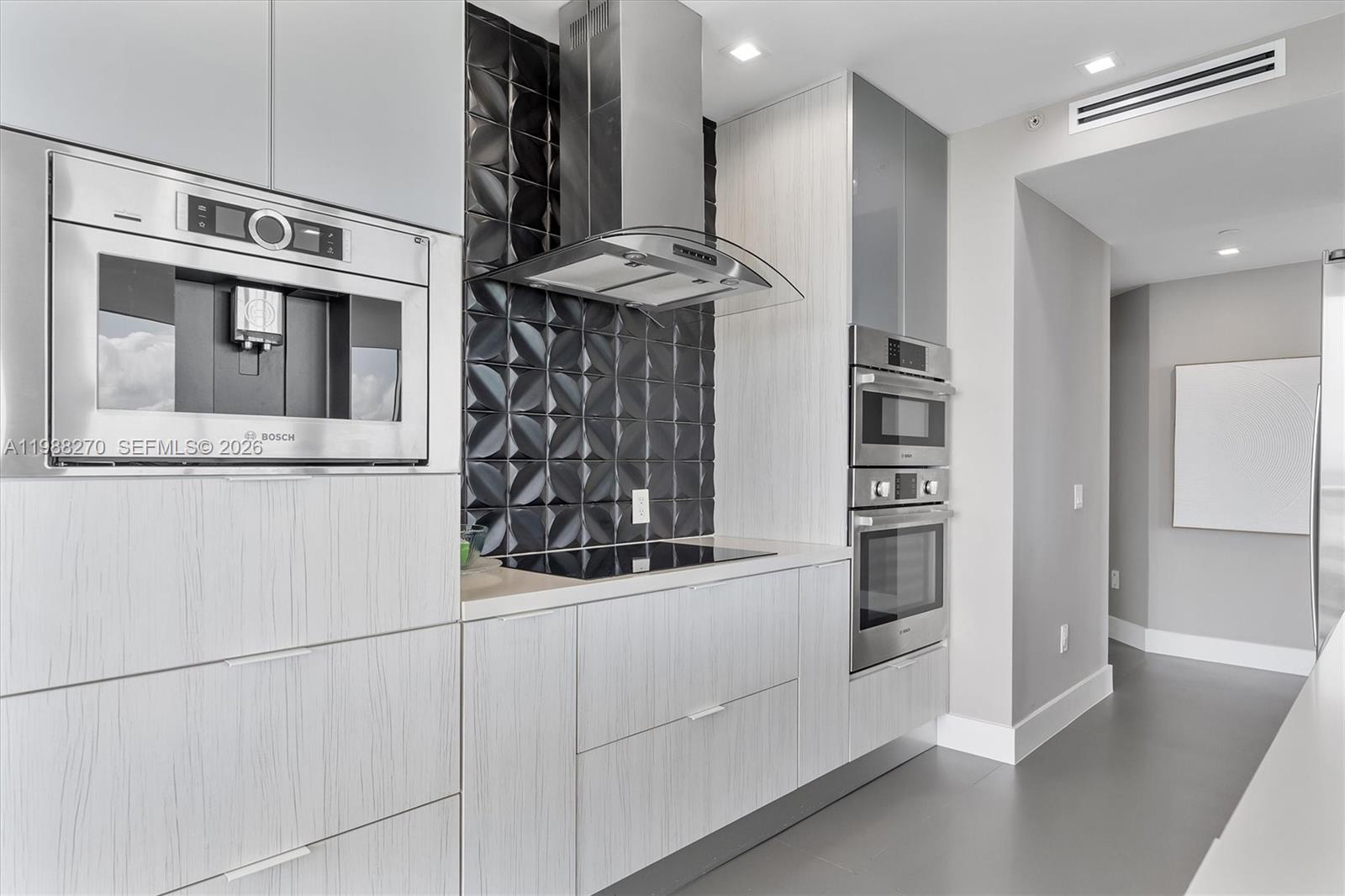 AKOYA CONDO - Residential