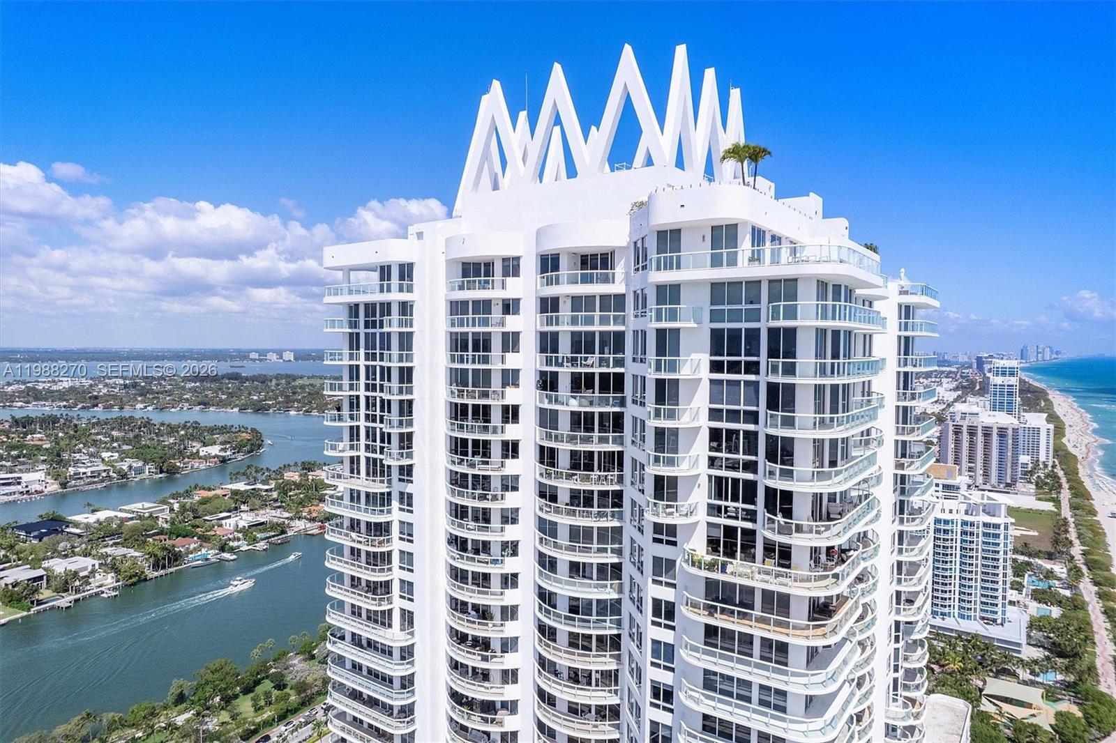 AKOYA CONDO - Residential