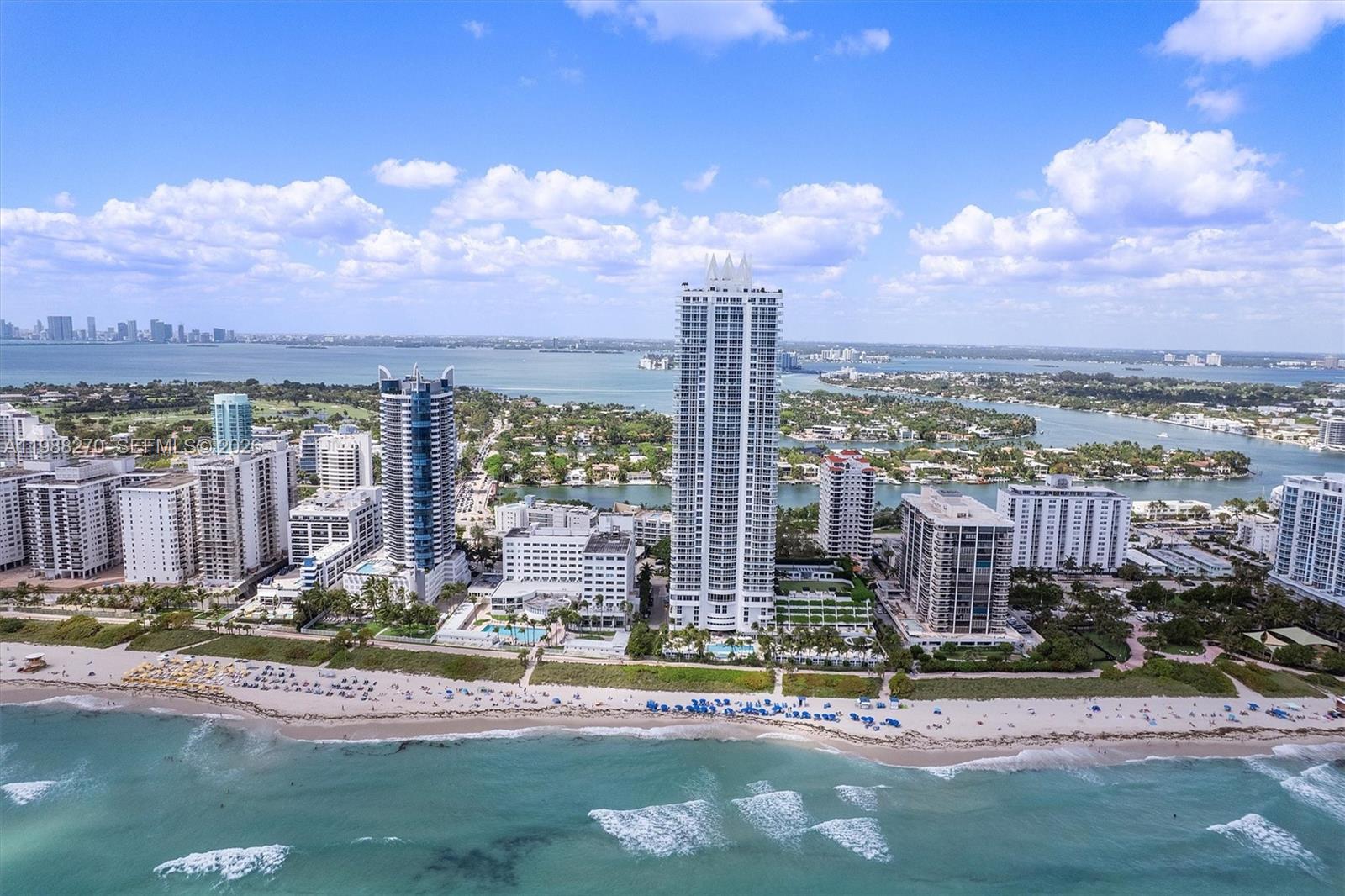 AKOYA CONDO - Residential