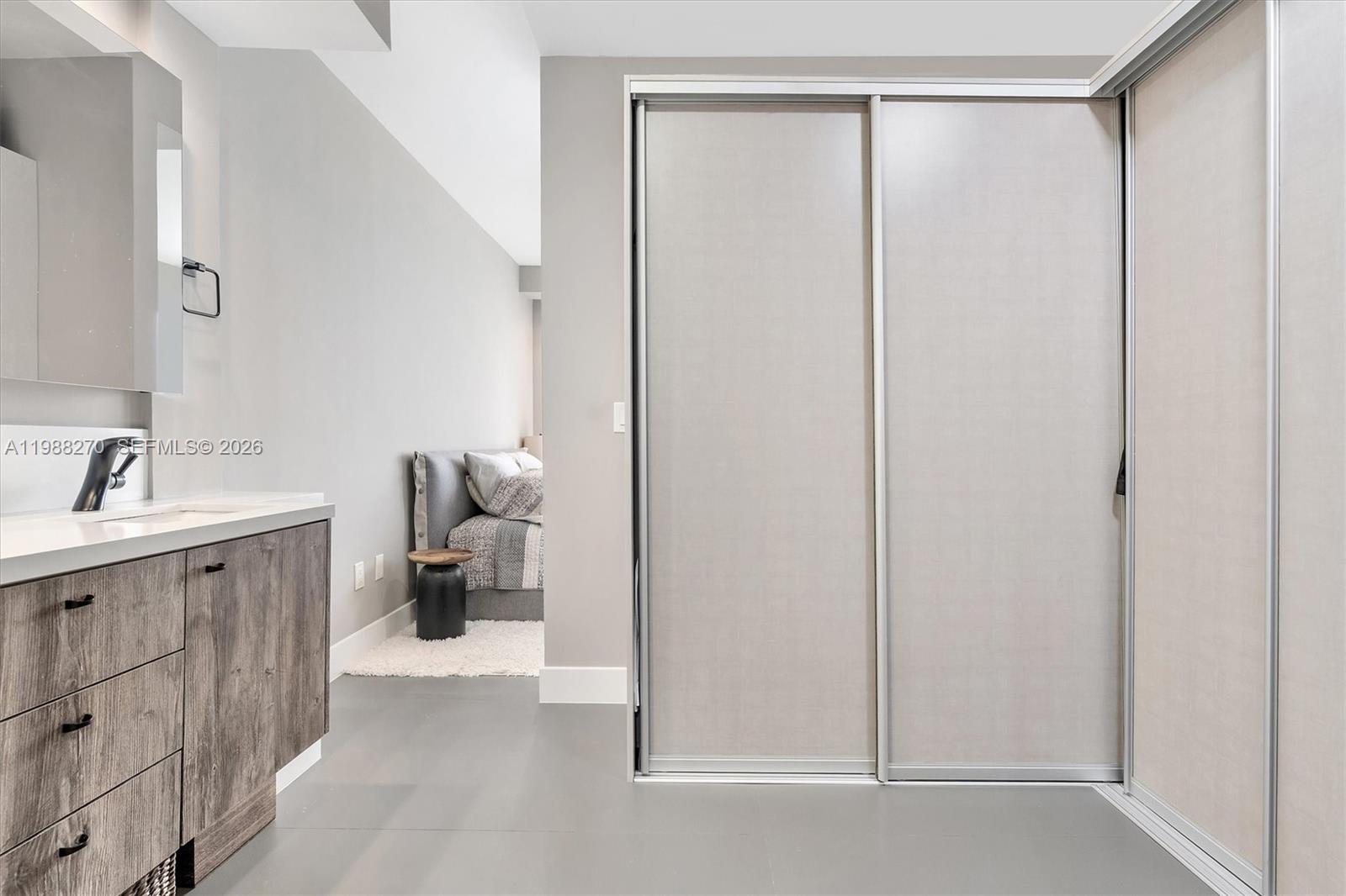 AKOYA CONDO - Residential