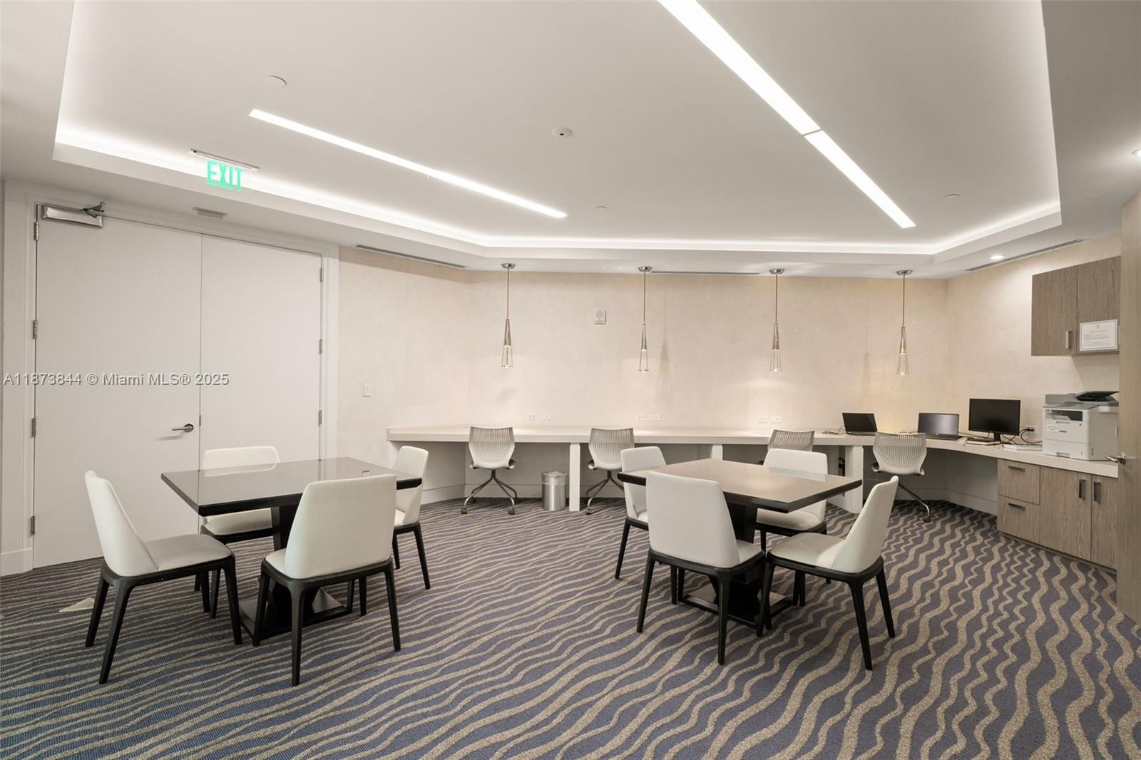 ATLANTIC I AT THE POINT C - Residential Lease