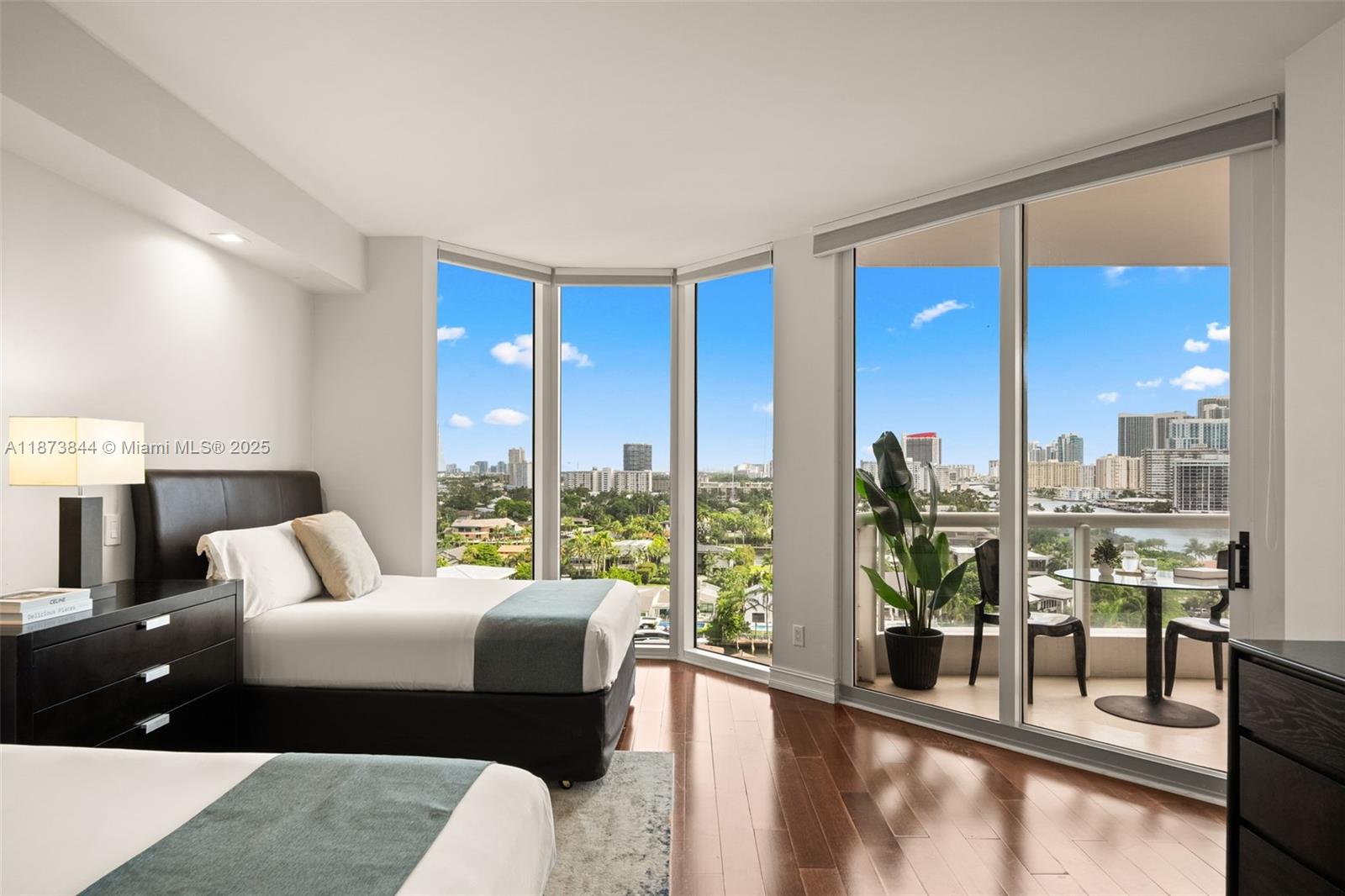 ATLANTIC I AT THE POINT C - Residential Lease