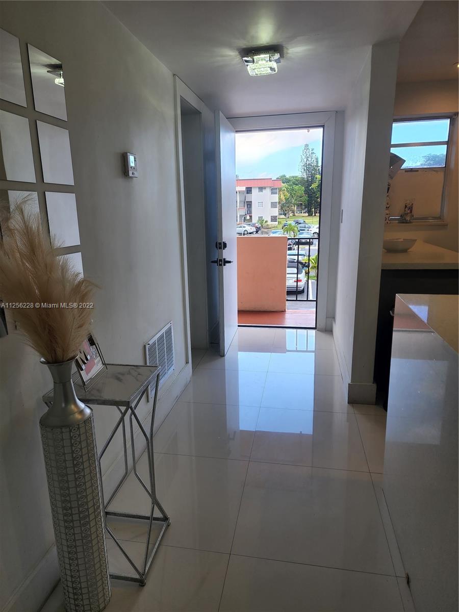 FIFTH HORIZONS CONDO - Residential