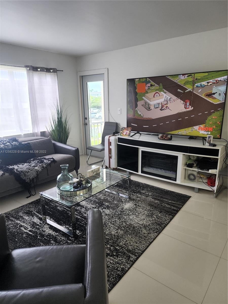 FIFTH HORIZONS CONDO - Residential