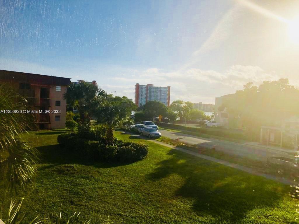 FIFTH HORIZONS CONDO - Residential