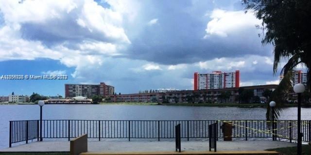 FIFTH HORIZONS CONDO - Residential